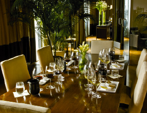SalonTable1.tif
