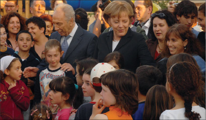 Peres Merkel 1.tif