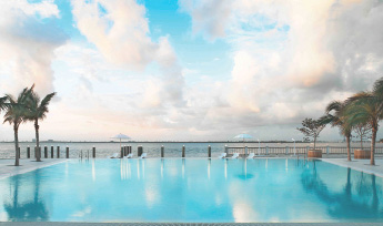 Pool_Nikolas Koenig.tif