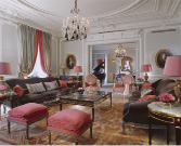 Hotel Plaza Athenee Eiffel Suite.tif