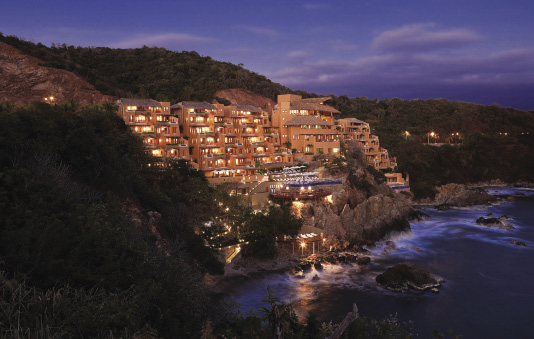 Capella%20Ixtapa.tif