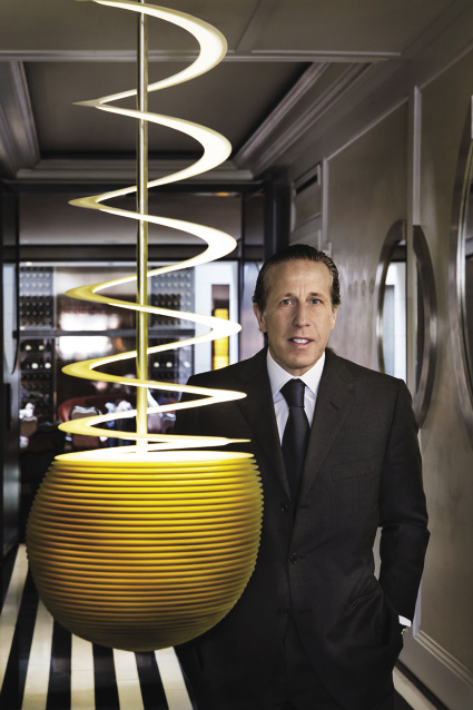 IIzak Senbahar, Alexico Group