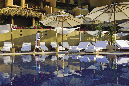 Capella Ixtapa pool