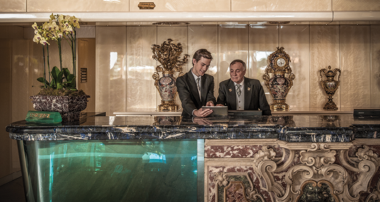 Rome Cavilieri concierge desk