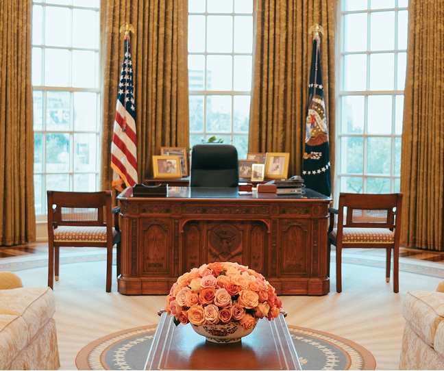 Eli Wilner Replica of the Resolute Desk