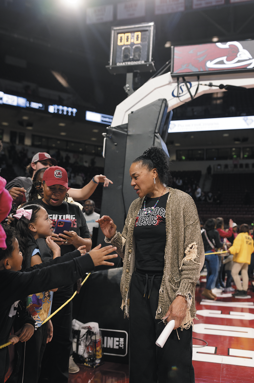 Dawn Staley wit USC Fans