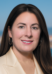 Jessica Hoppe, The World, Residences at Sea