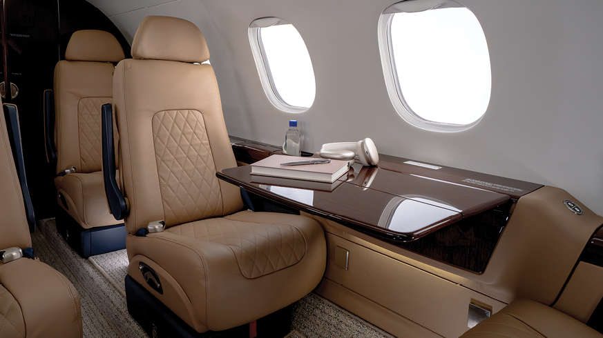 Wheels Up Phenom 300