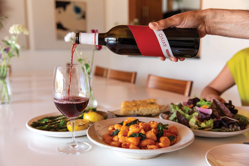 >AVIVO wine served with a meal