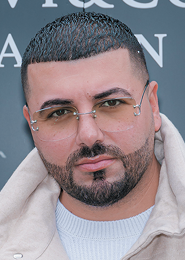 Avi Hiaeve, Avi & Co.