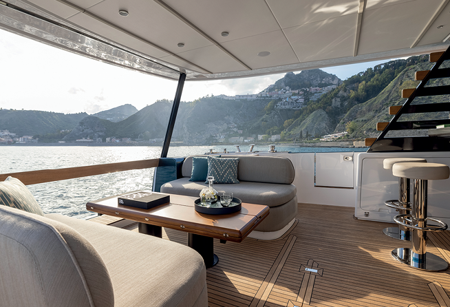 MarineMax Azimut Magellano 60