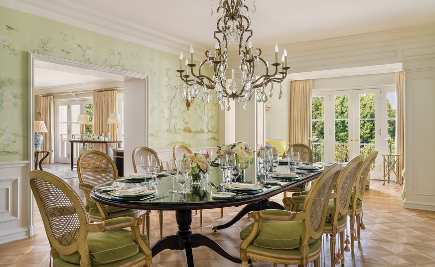 The Peninsula Beverly Hills Peninsula Suite dining area