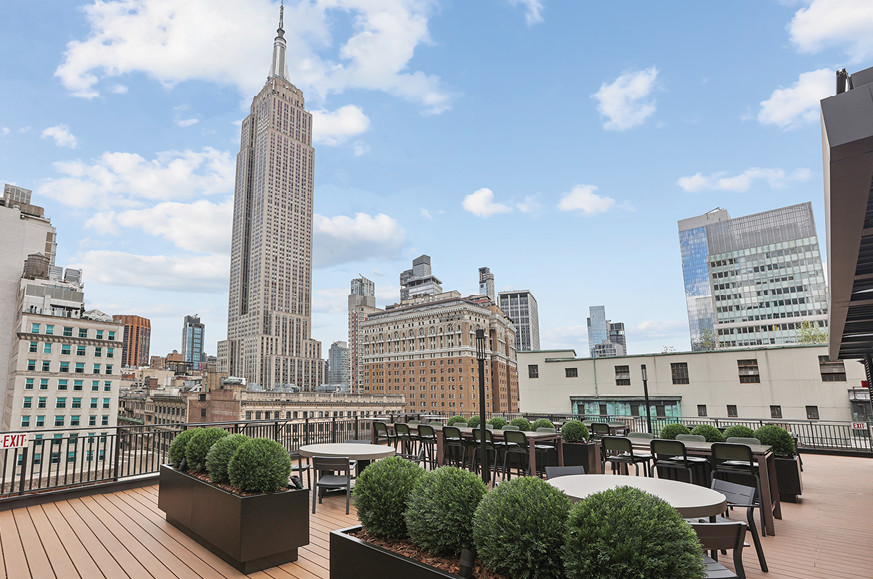 ESRT Empire State Building from the rooftop of 1333 Broadway